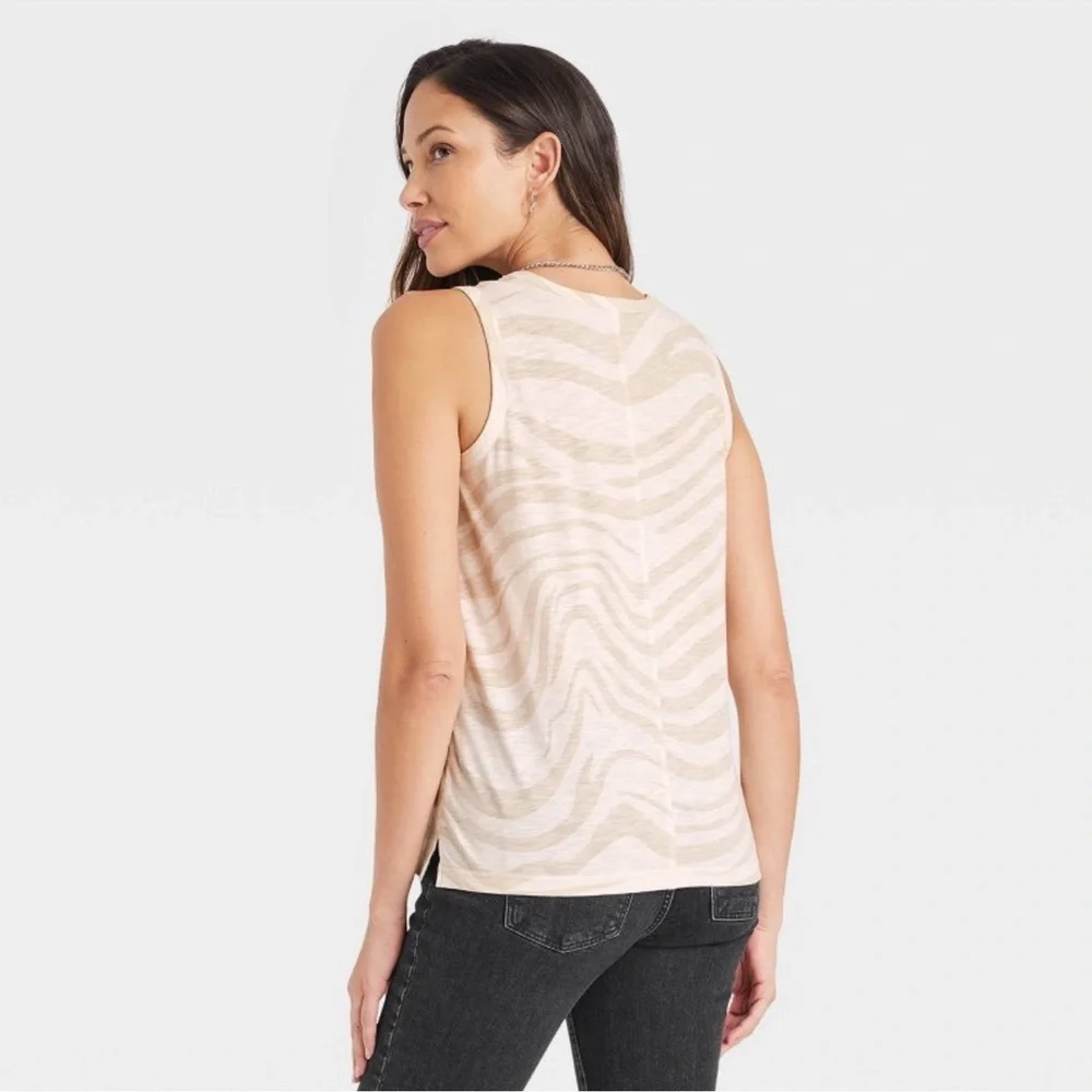 Brand New Tank Top - Picture 2 of 2